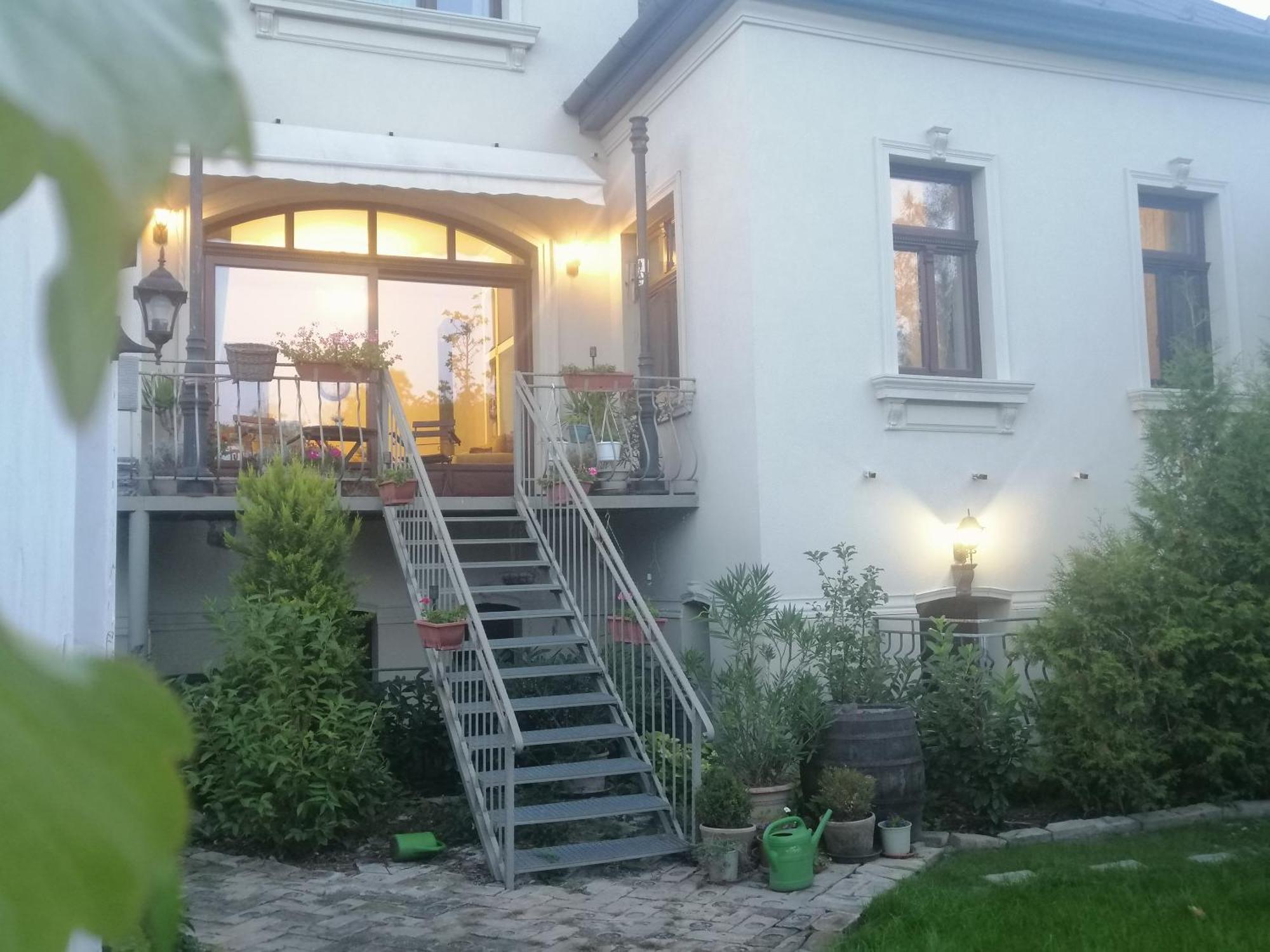 Kuria Apartman With Private Jacuzzi And Pool Budapest Exterior photo