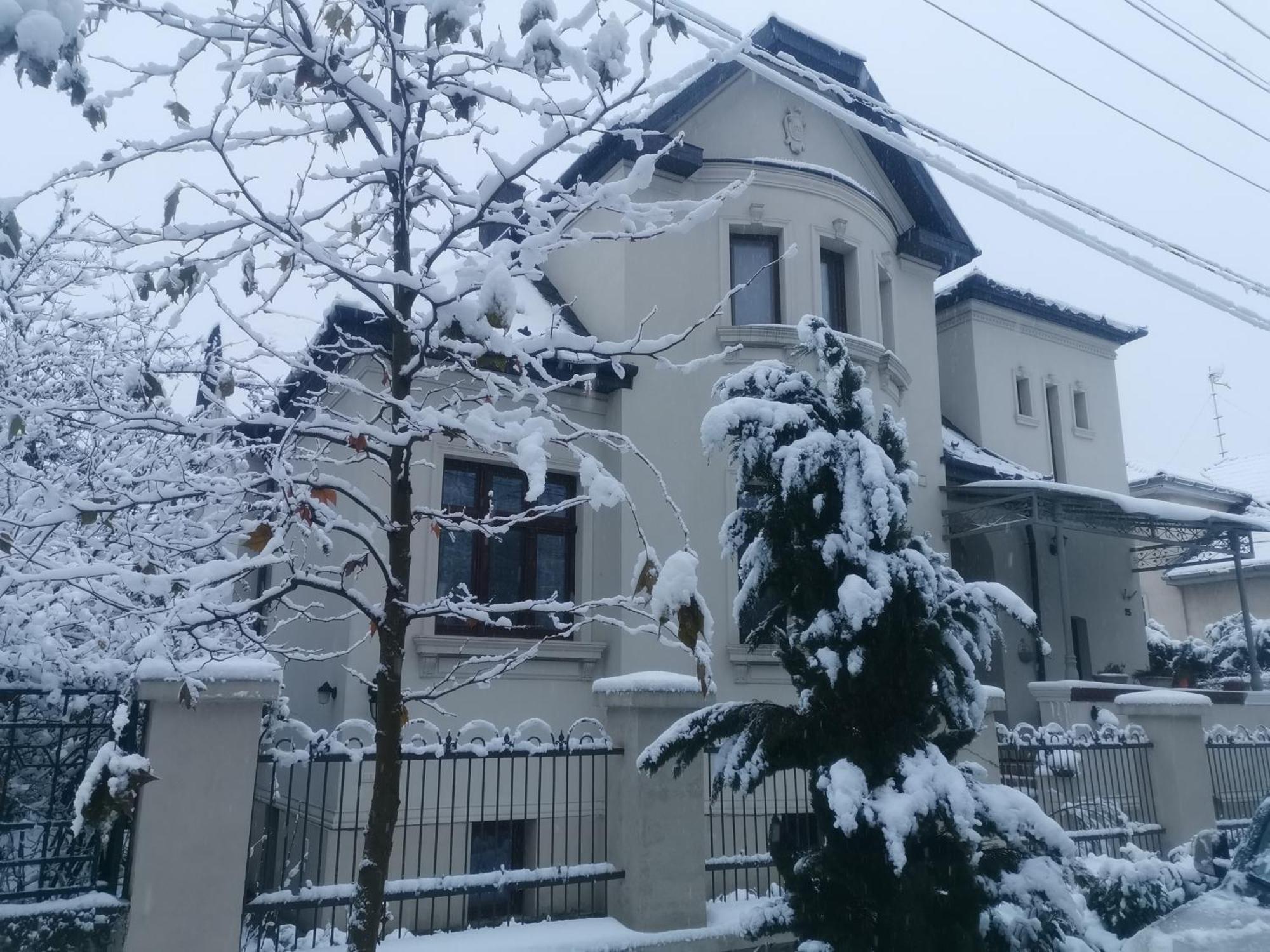 Kuria Apartman With Private Jacuzzi And Pool Budapest Exterior photo